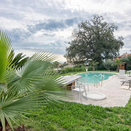 4 Pieces Luxe - Acces Piscine